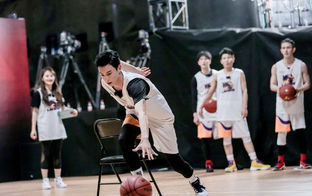 新星强势崛起！全明星周末注定精彩纷呈的简单介绍