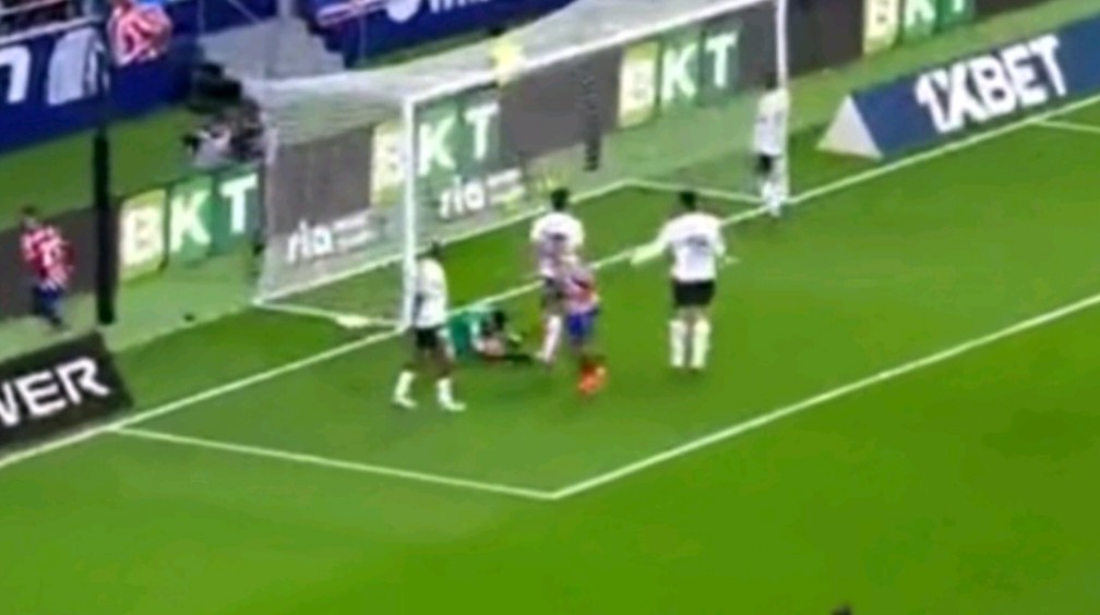 瓦伦西亚中场快速推进送出致命传球，帮助球队锁定胜利的简单介绍