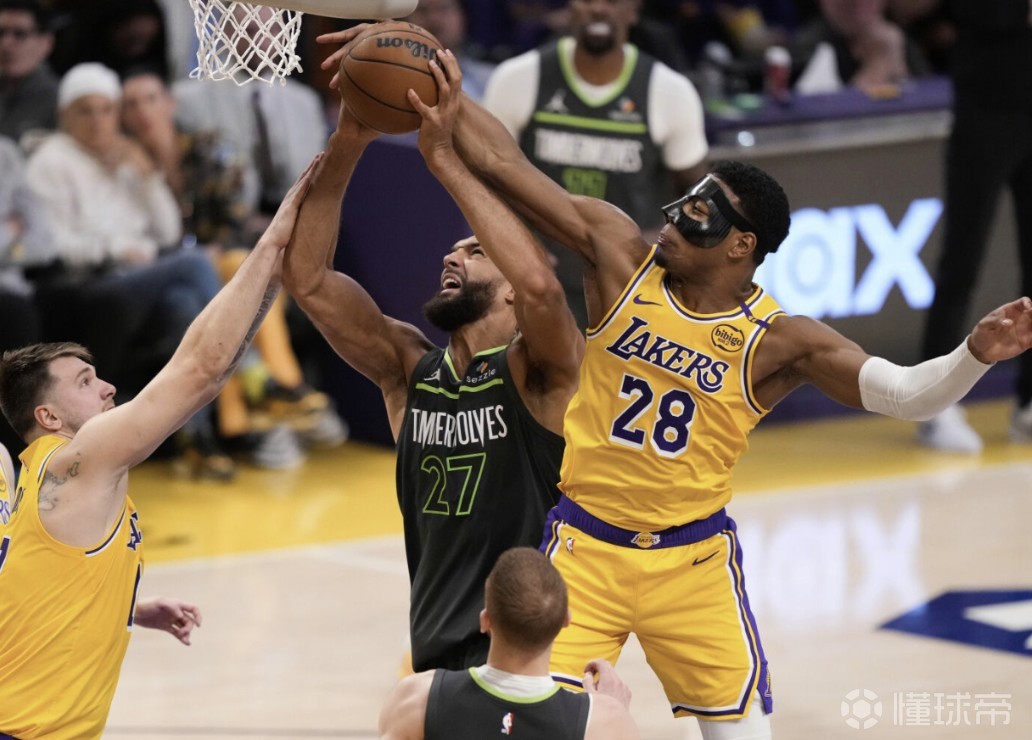 包含爵士大将戈贝尔连续场砍下+板的词条