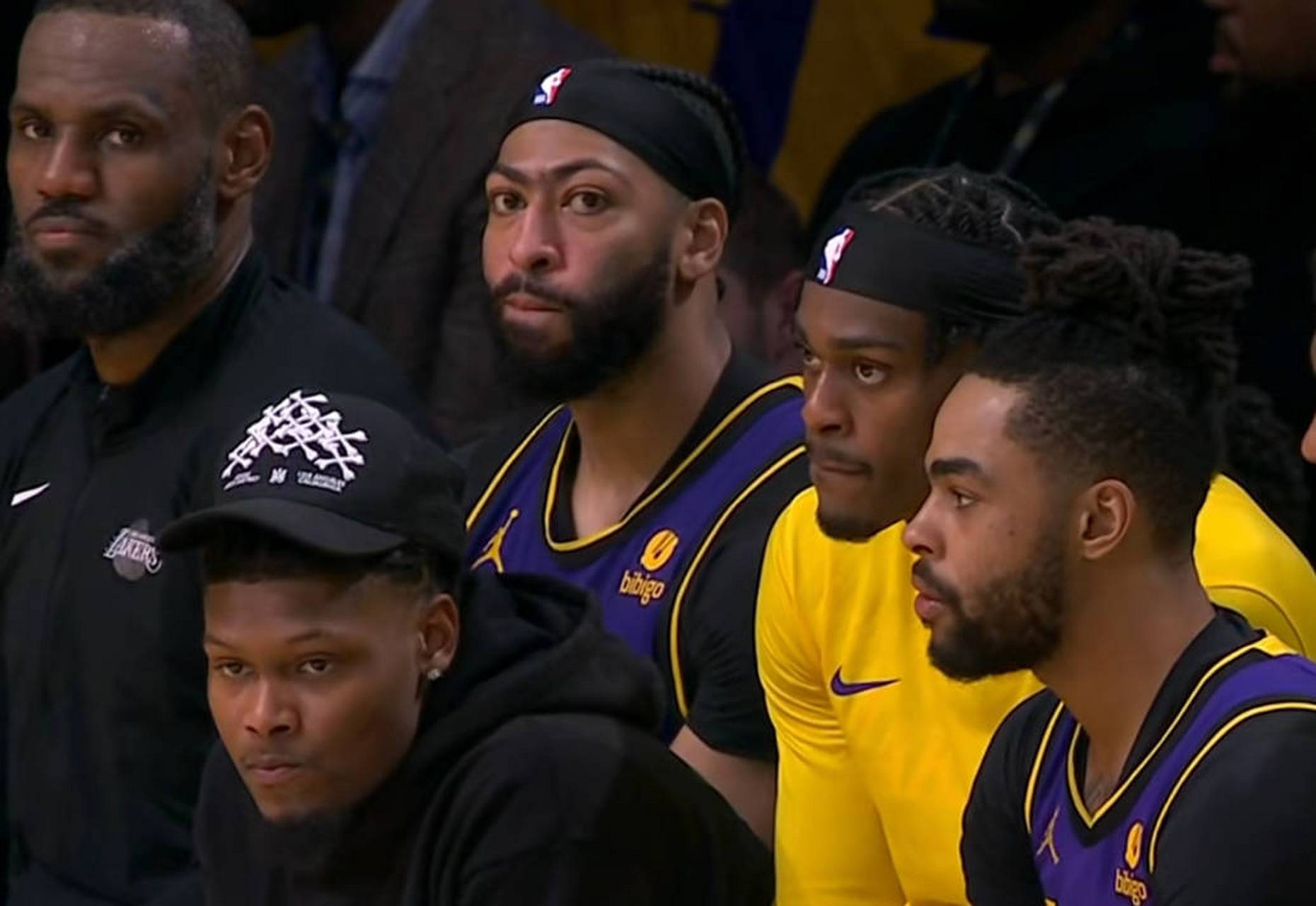 关于湖人惨败篮网，战绩再次滑落的信息