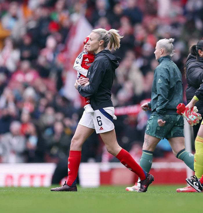 开云体育中国-加拿大女足全力备战，迎接挑战！的简单介绍