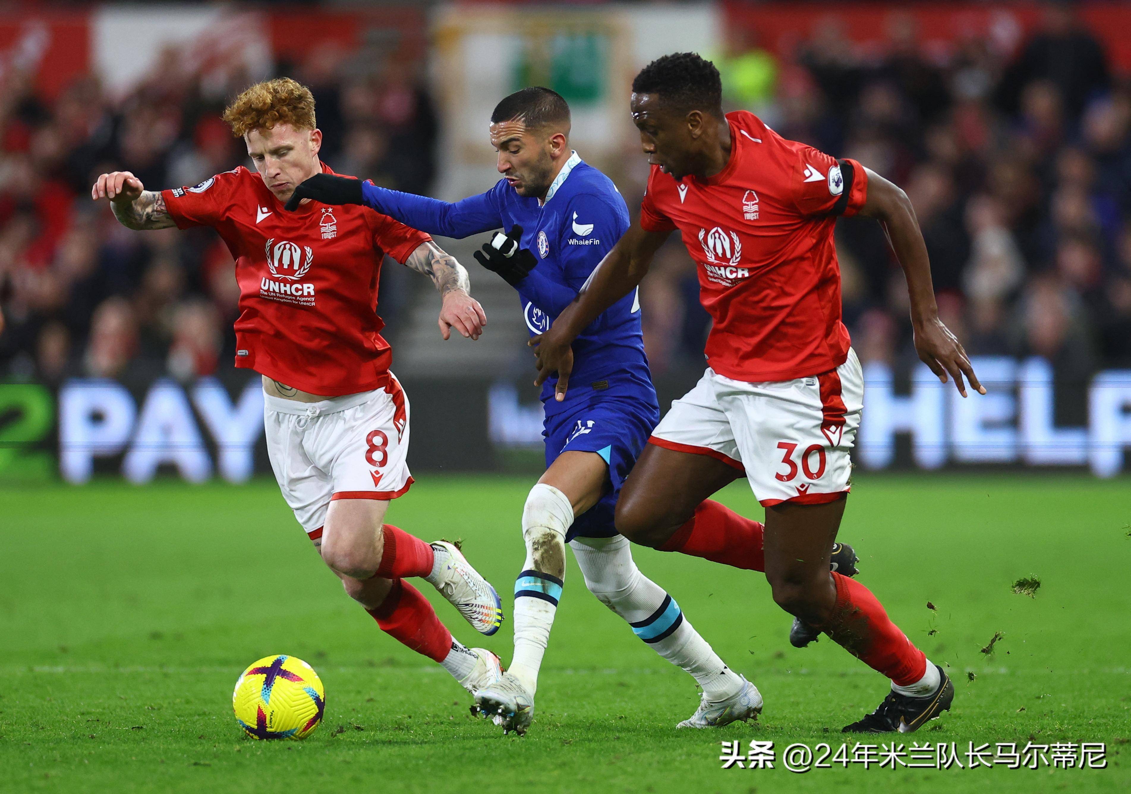 包含强队困境重重，压力危机四伏！的词条