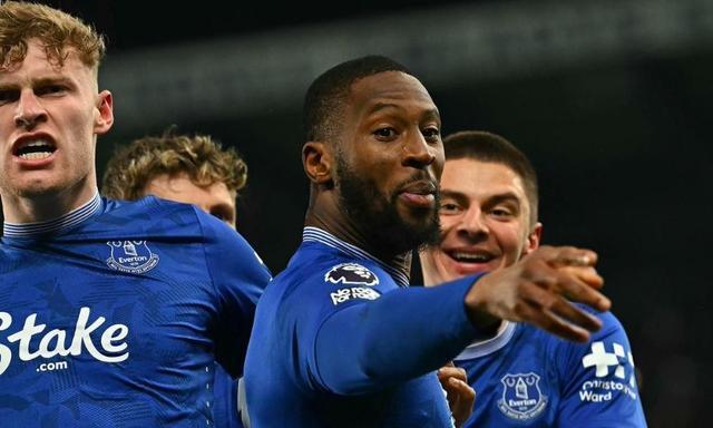 激战连连：亚洲足球豪门对决再度上演