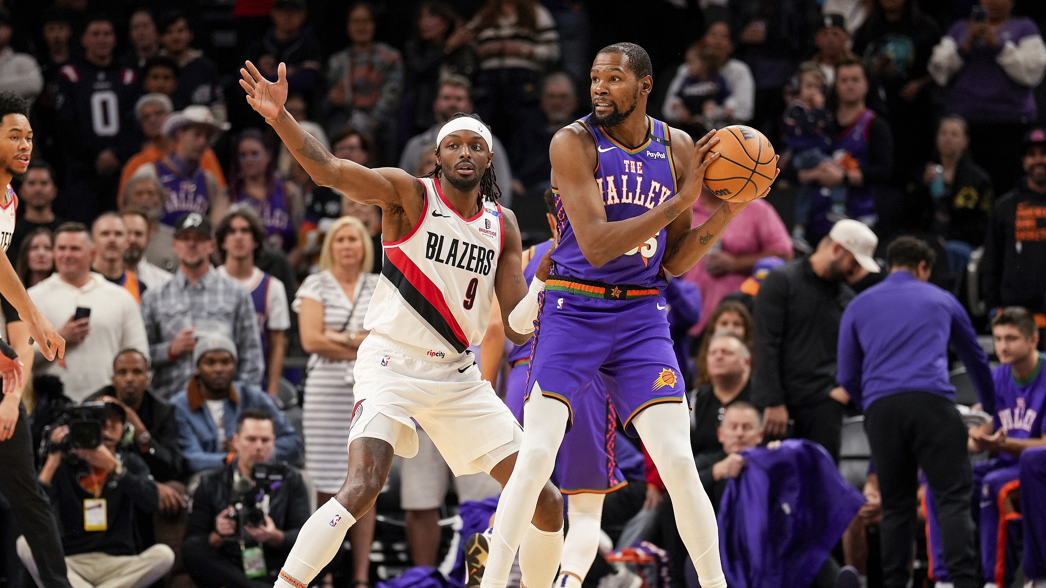 开拓者锋线爆发，横扫太阳取得三连胜的简单介绍