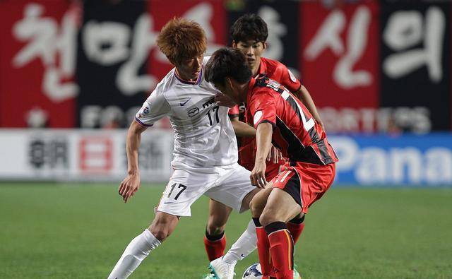 凶险不减：广岛三箭比与鹿岛鹿角战平的简单介绍