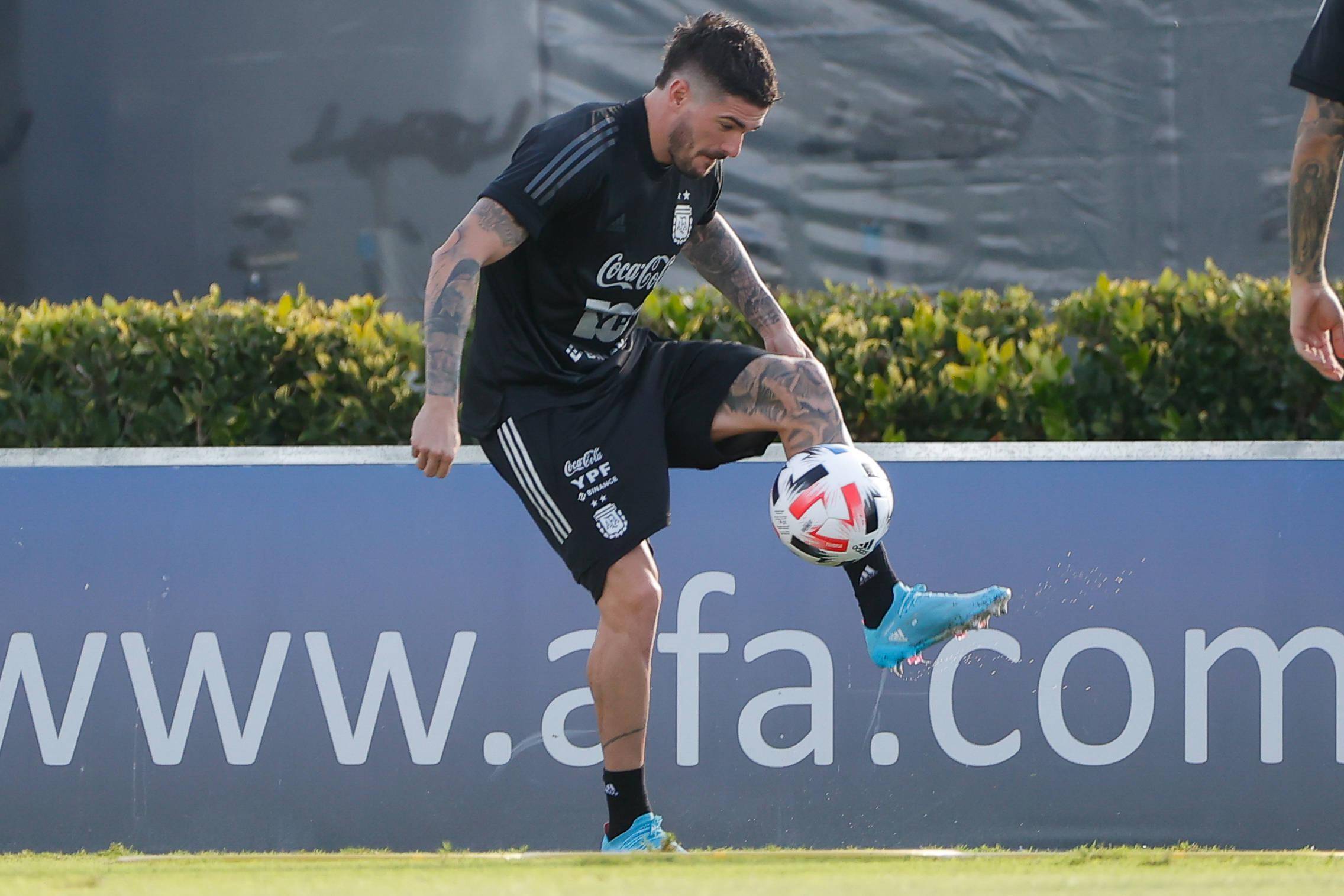 欧锦赛预选赛热血开战精英云集