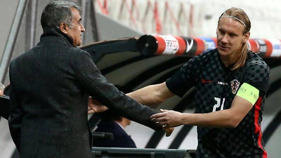 关于欧预赛赛程调整，球员备战受困新冠疫情影响的信息