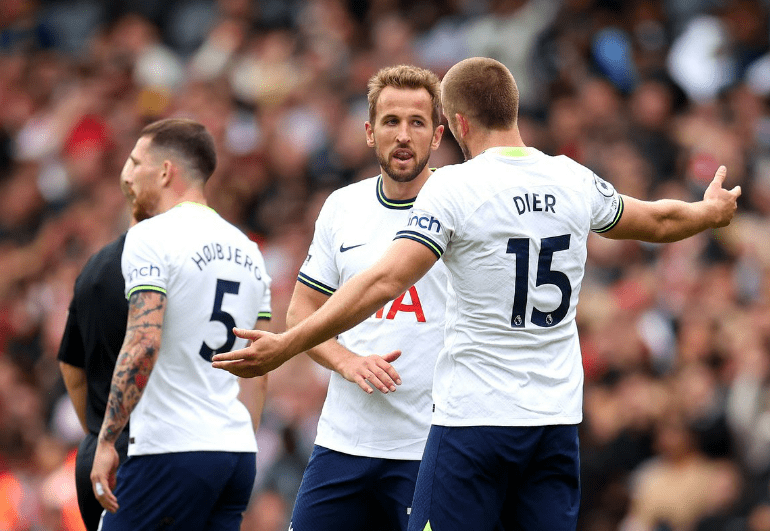 关于智利队力克希腊队，赢得胜利之路的信息