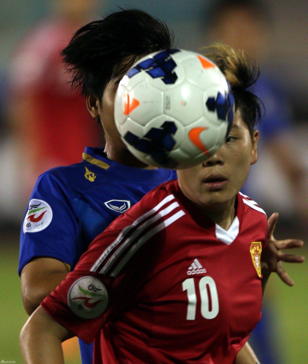 夺冠！女子足球比赛精彩表现