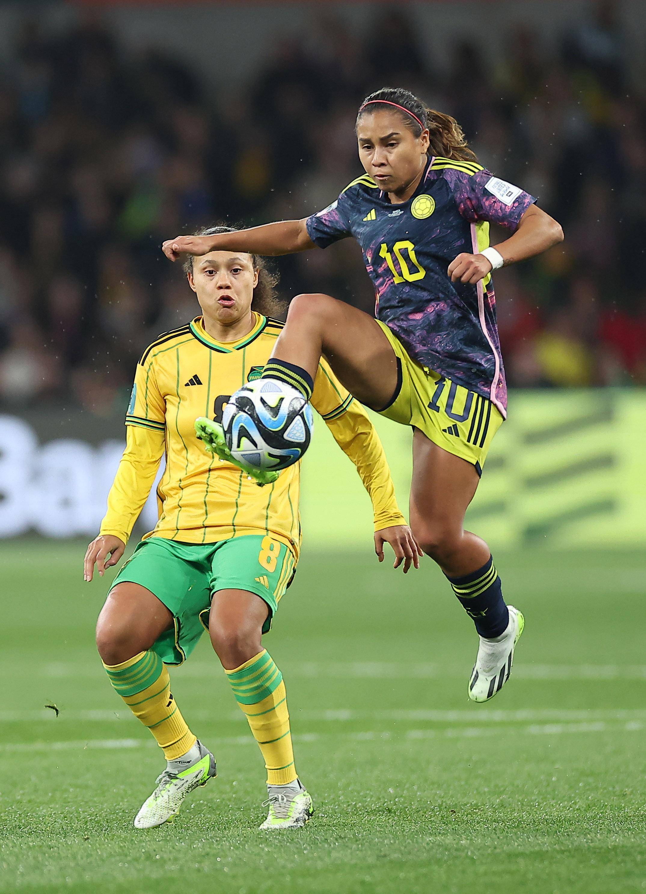 伊拉克女足惊喜表现，成功杀入八强