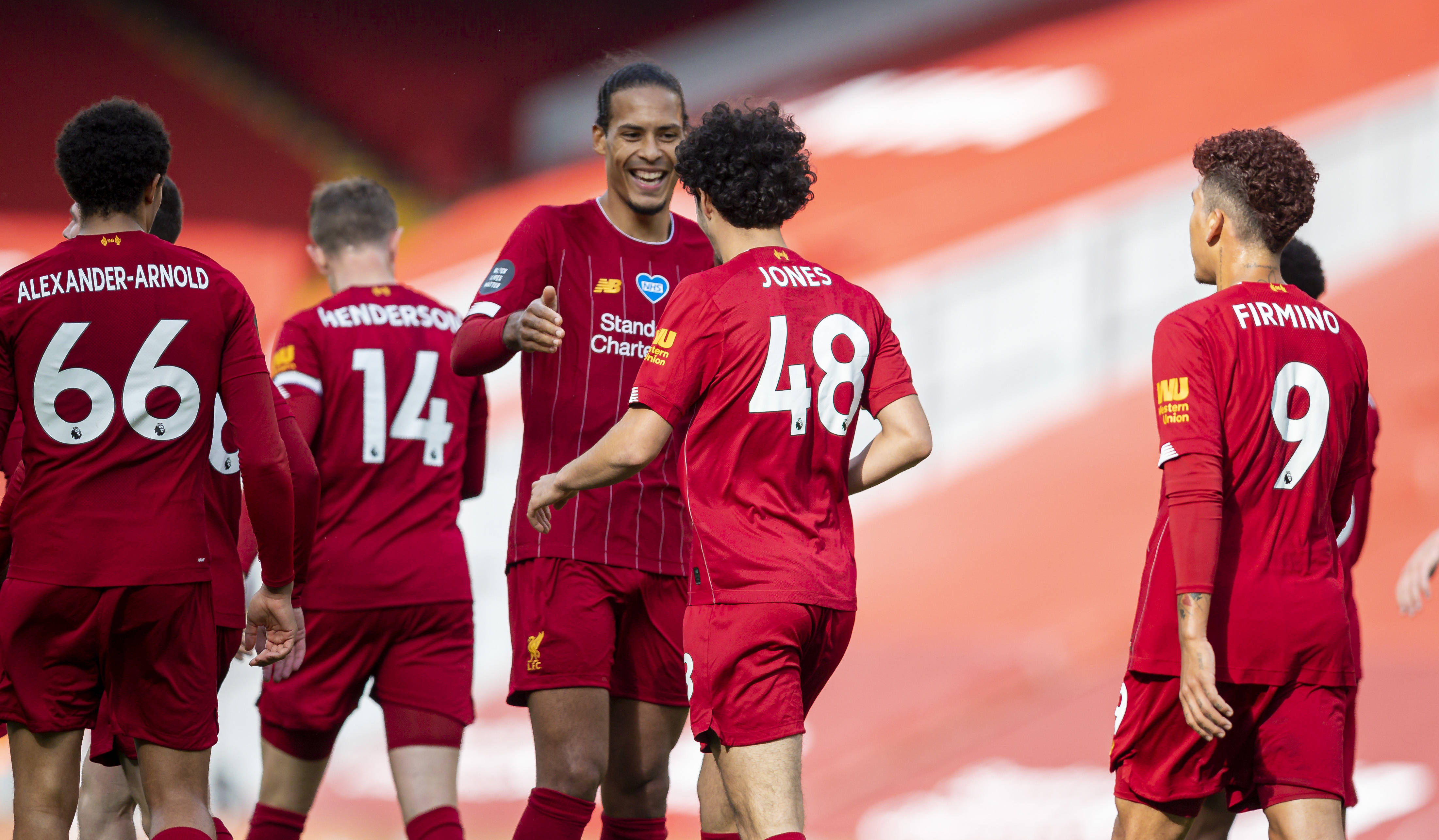 关于比赛存精彩瞬间，球队士气高昂势不可挡的信息