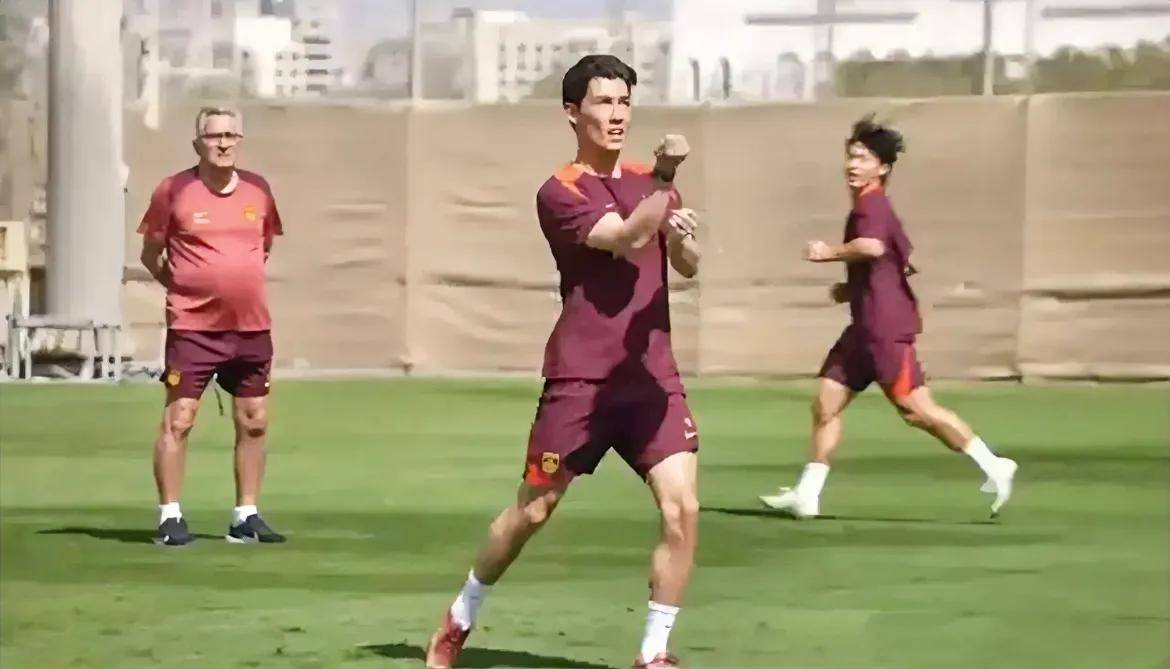 年轻球员在世界杯后备战新挑战