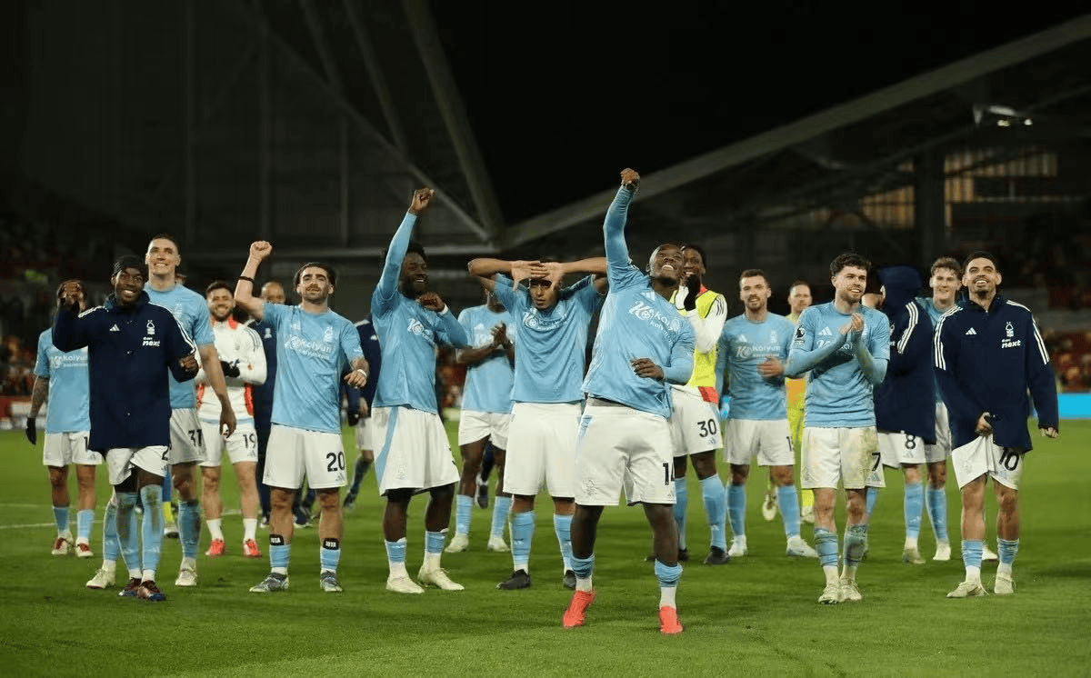 热刺球员集体发挥，整体表现稳健