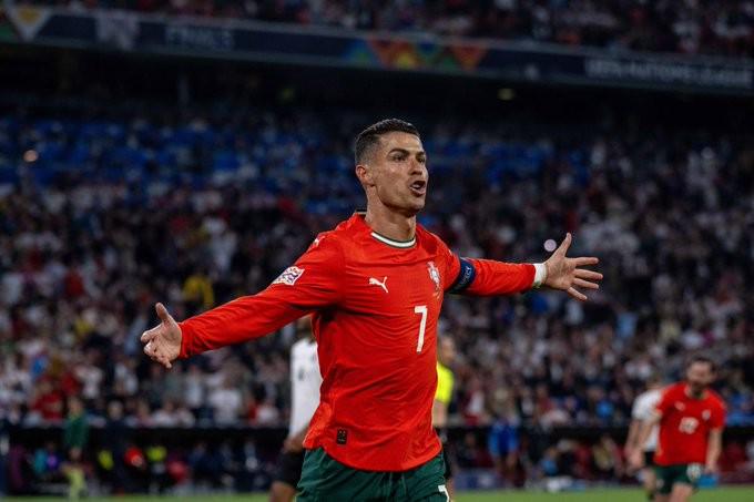 开云体育下载-葡萄牙队取得冠军，夺冠光环