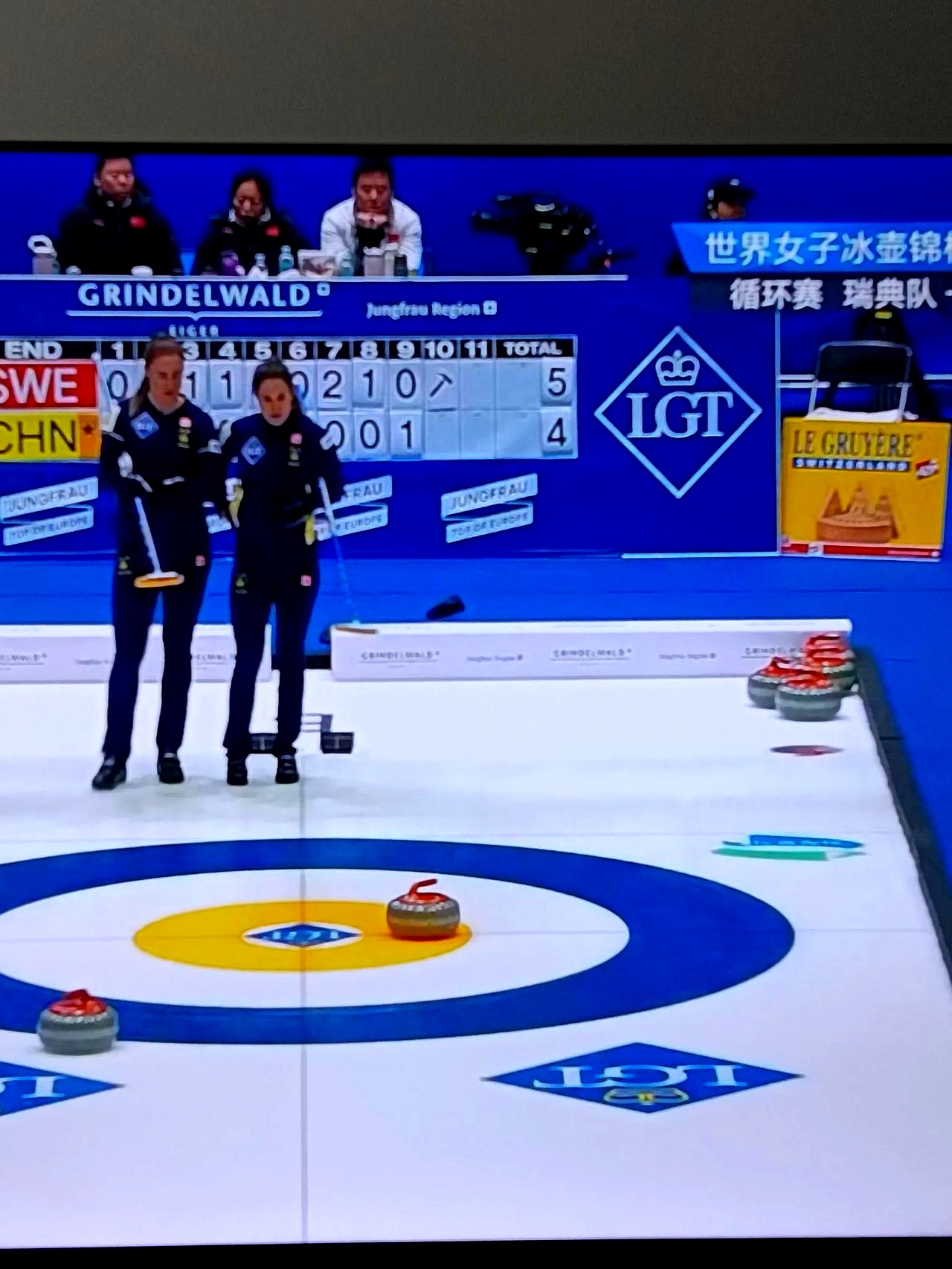 开云体育入口-瑞典击剑选手实现逆袭，成功晋级半决赛