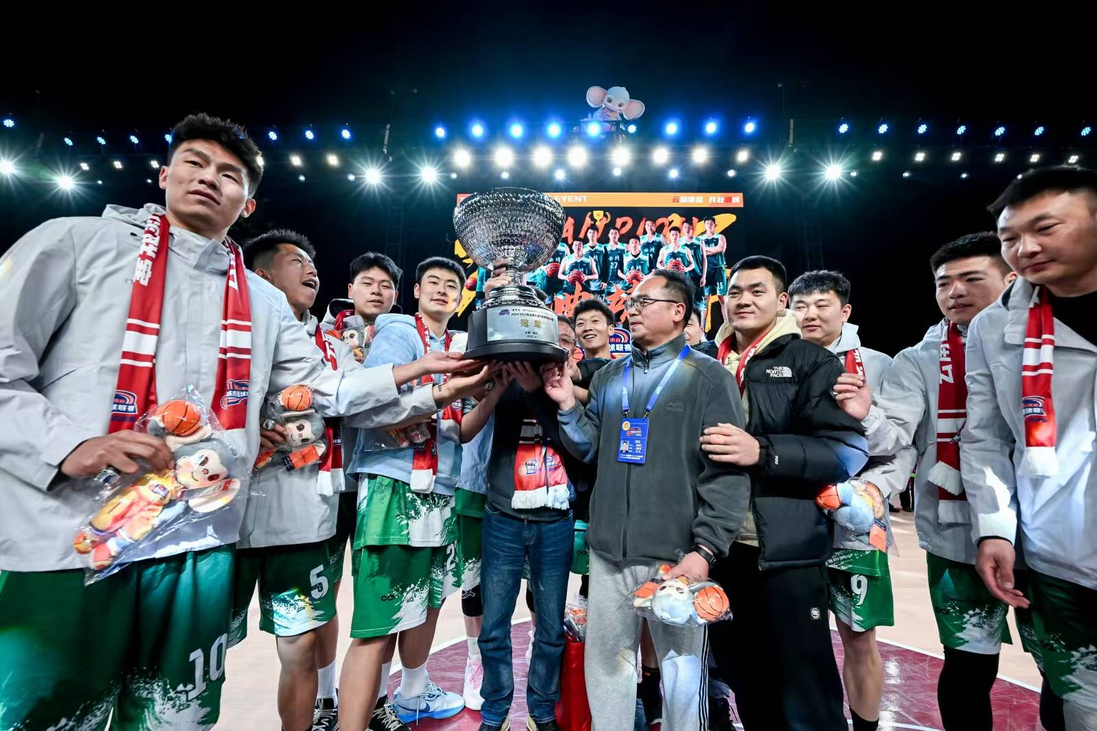 开云下载-包含云南队在比赛中全面展示实力获得胜利的词条