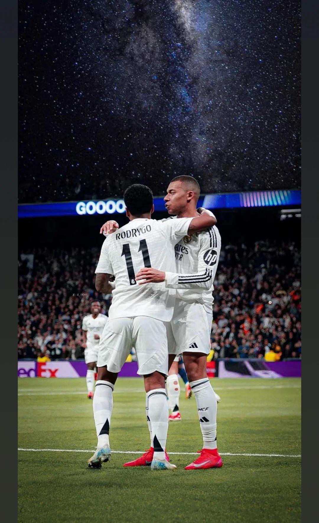 包含欧洲足球风暴即将来袭，劲旅都将一一相遇的词条