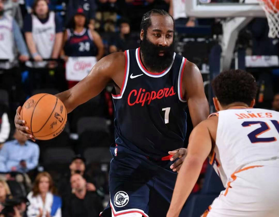 快船队势如破竹，成功击败太阳队