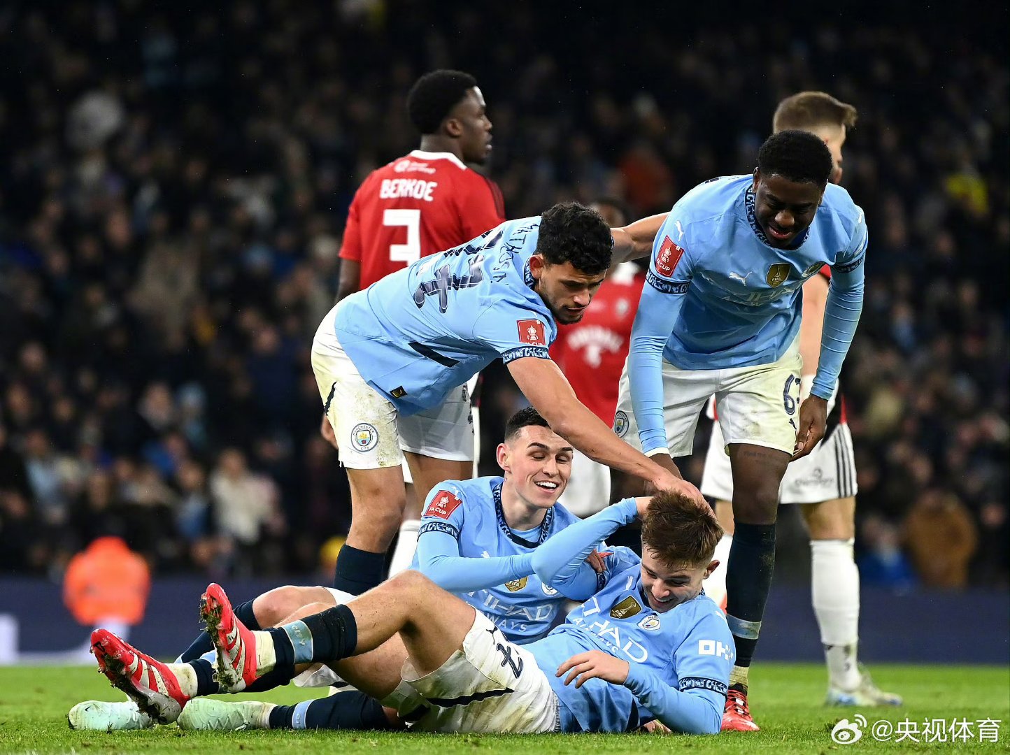 曼城进攻火力全开，大胜切尔西，取得重要胜利