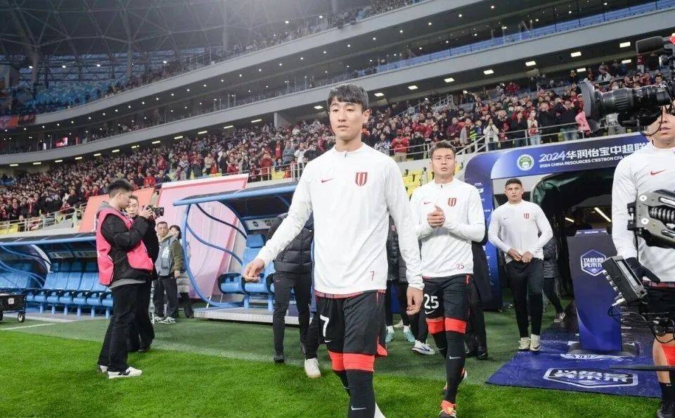 维尔贝克表现出色，独中两元率队获胜