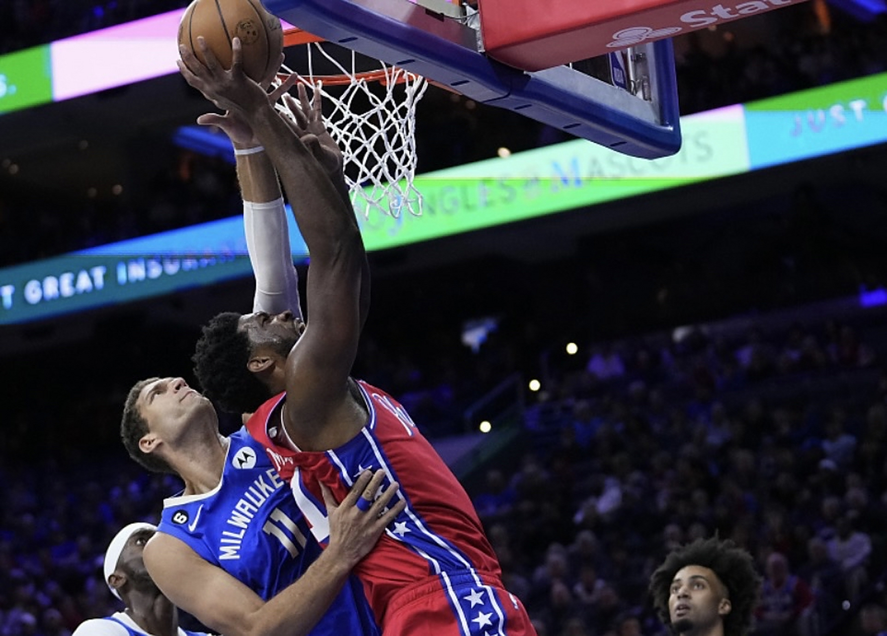 包含恩比德单场20+，76人惨遭雄鹿压制的词条