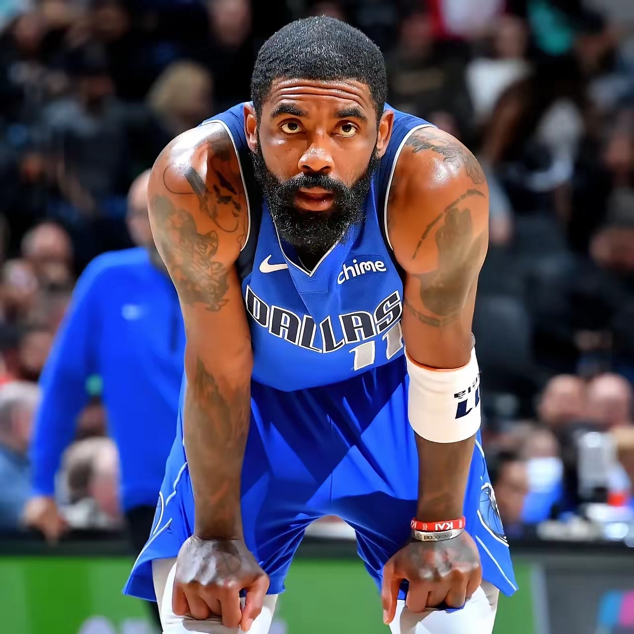 球队快速开局，拉开分差轻松击败对手