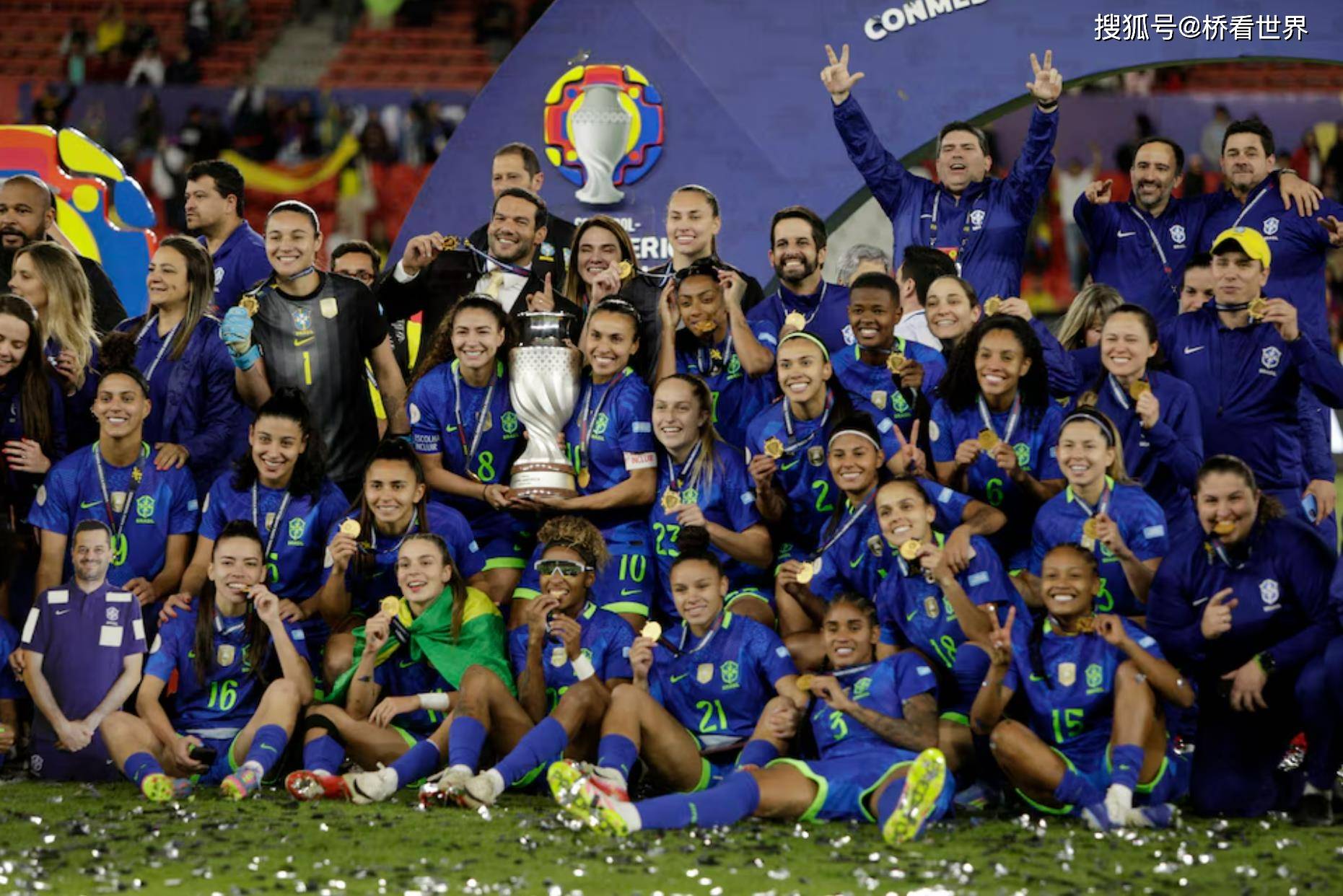 巴西女足运动员积极备战比赛