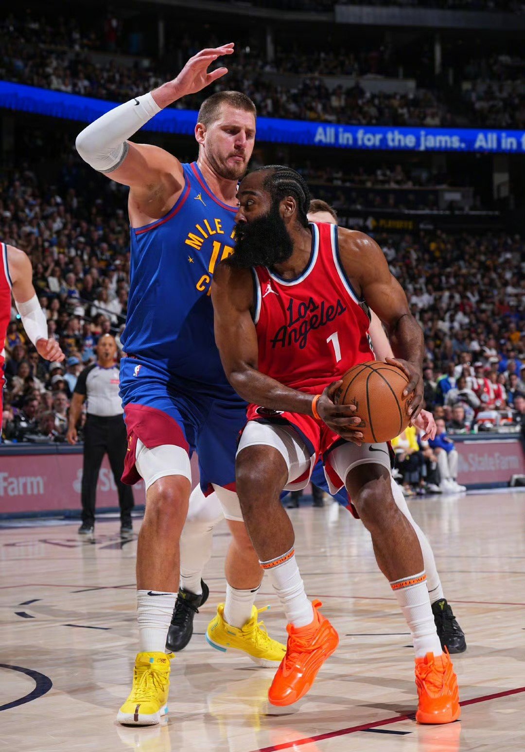 掘金队再度告败，难挡爵士队攻势