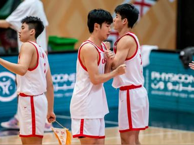 香港男篮紧咬比分，最终战胜对手