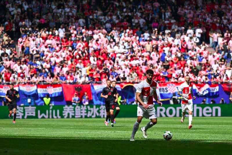 欧洲杯预选赛：意大利战平瑞典，提前出线