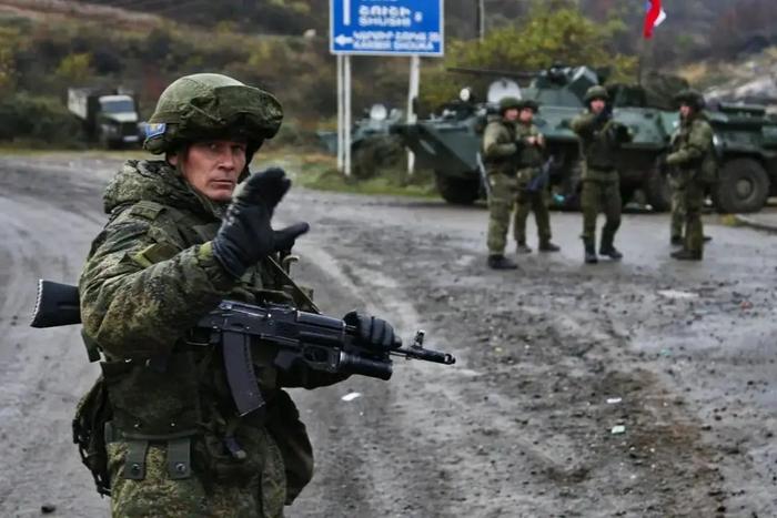 塞维拉主场击败强敌，迎来胜利转机