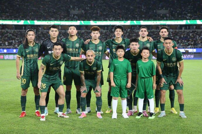 开云下载-关于江苏苏宁不敌北京国安，客场寻求翻盘之路的信息