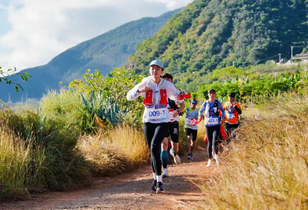 开云体育官网-包含云南高原球员从容取胜，与对手激战收官的词条