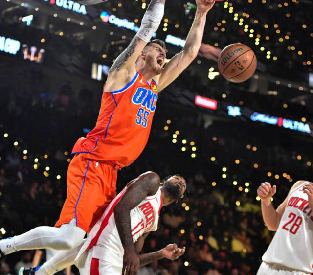 开云体育官方网站-猛龙击败雷霆，范弗利特表现出色