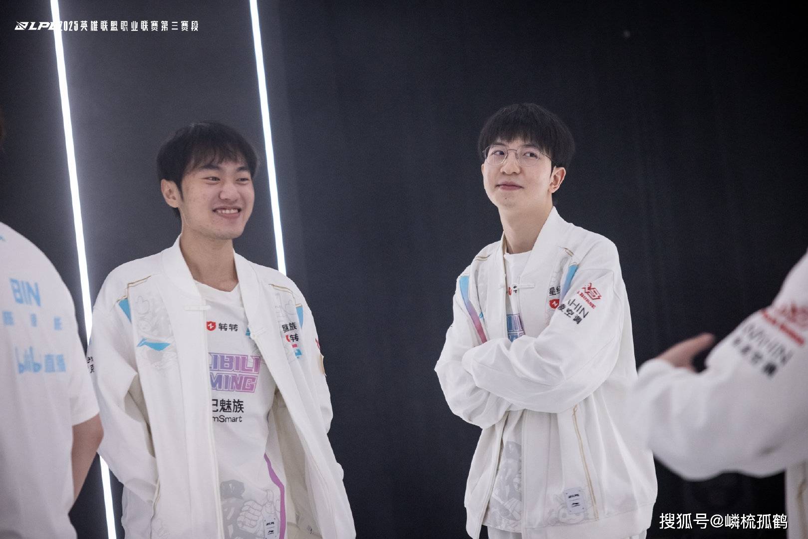 JDG横扫IG，Viper团战一打五激烈交锋入围赛，留下经典瞬间的简单介绍