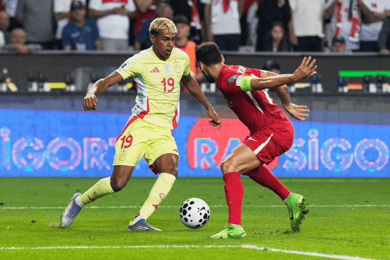 欧预赛实力碰撞，胜者赢得荣誉